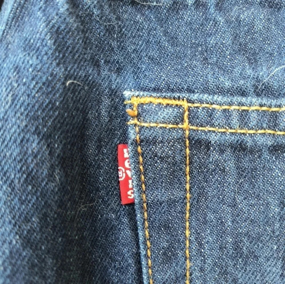 Levi's Men's Classic Straight 501 Button Fly Dark Wash Denim Jeans, Size 36X32 - Picture 5 of 10
